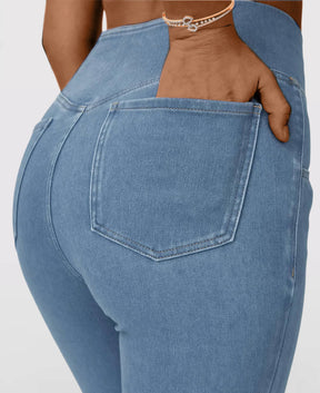 Calça Jeans de Cintura Alta Cruzada