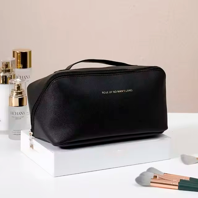 Necessaire Beauty + Garrafa Smart de Brinde