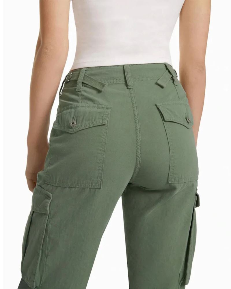 Calça Cargo Feminina - Curve Perfect